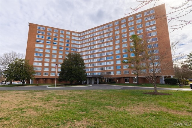 view of building exterior