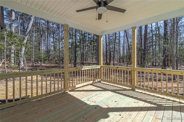 deck with ceiling fan