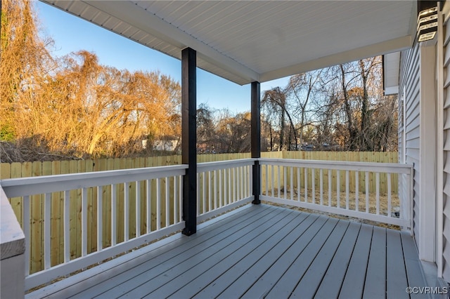 deck with fence