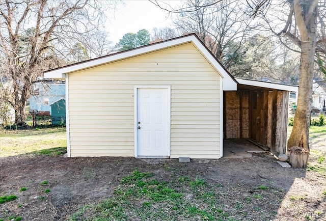 view of outbuilding featuring an outbuilding