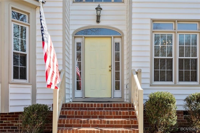 view of property entrance