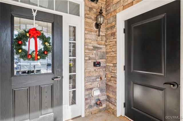 property entrance featuring covered porch