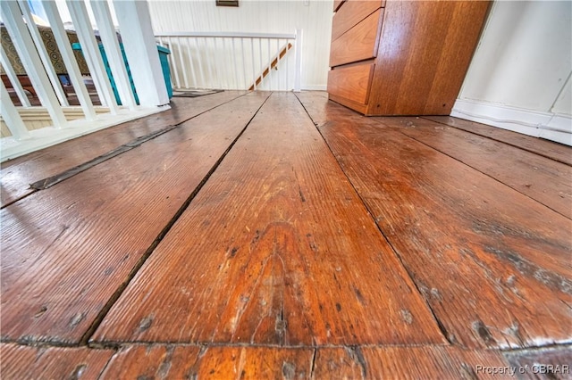 257 Horseshoe Bend Rd, Deltaville, VA 23043 - detailed view of wood finished floors