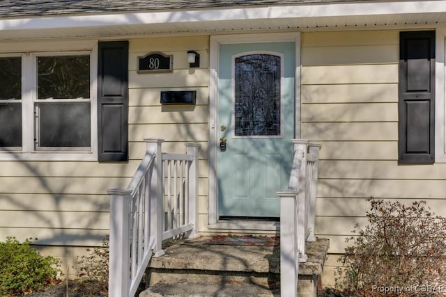 view of property entrance