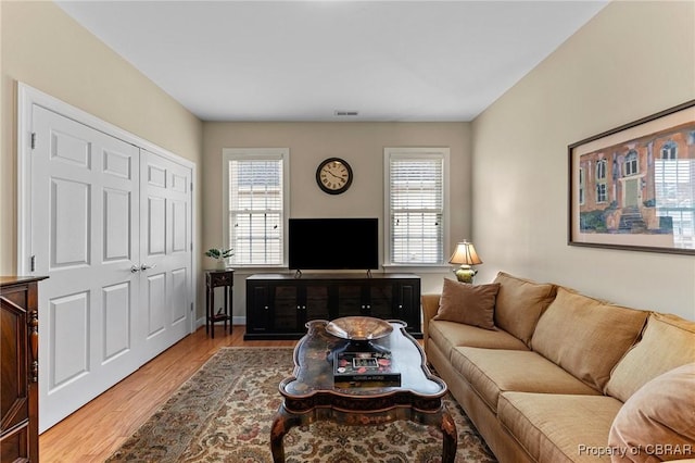 22 Crossroad, Irvington, VA 22480 - living area featuring visible vents and wood finished floors