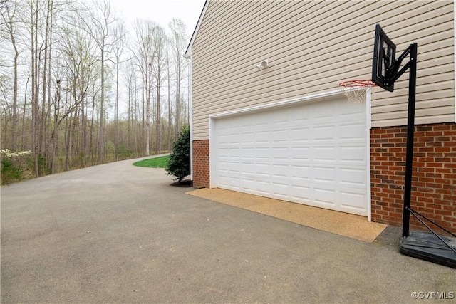 1635 Dorset Meadows Ln, Powhatan, VA 23139 - garage with driveway