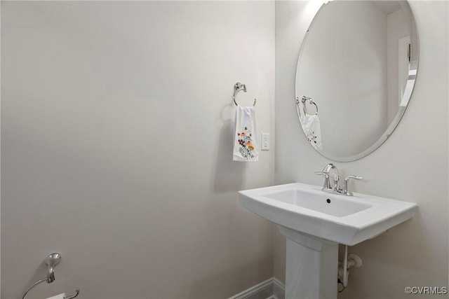 703 W Vaughan Rd, Hanover, VA 23005 - bathroom with a sink