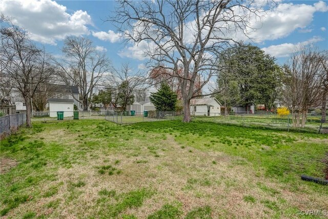 view of yard featuring fence