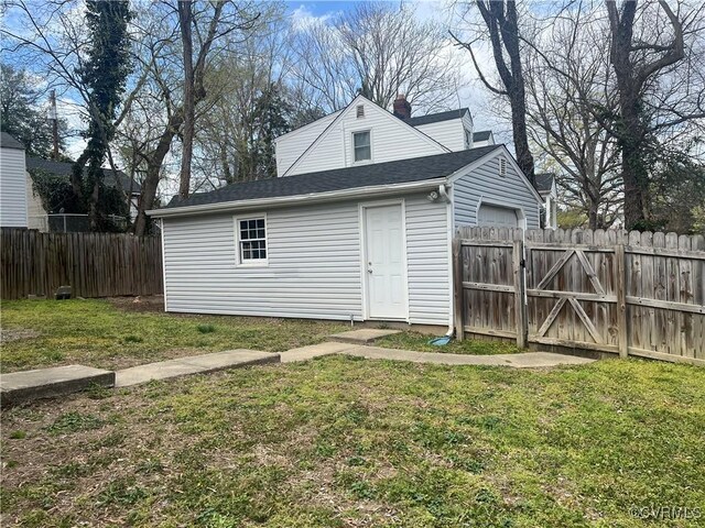 309 Royal Oak Ave, Colonial Heights, VA 23834 - view of outdoor structure featuring a fenced backyard and a gate