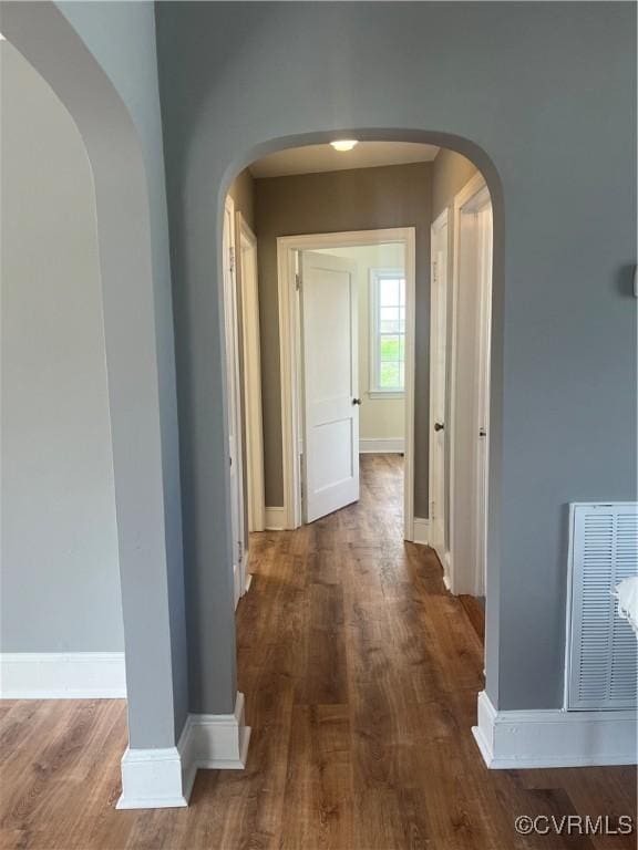 309 Royal Oak Ave, Colonial Heights, VA 23834 - corridor featuring wood finished floors and arched walkways