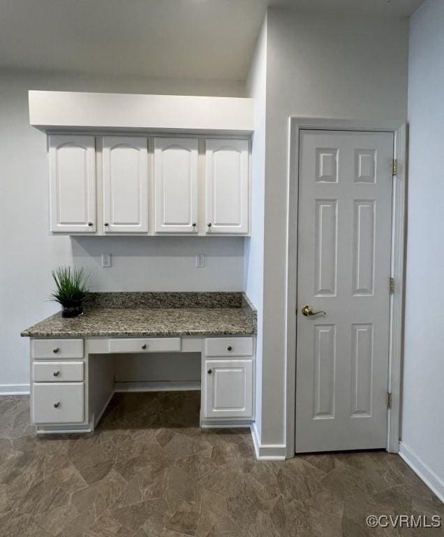 2566 Wanstead Ct, Richmond, VA 23238 - unfurnished office featuring baseboards and built in desk