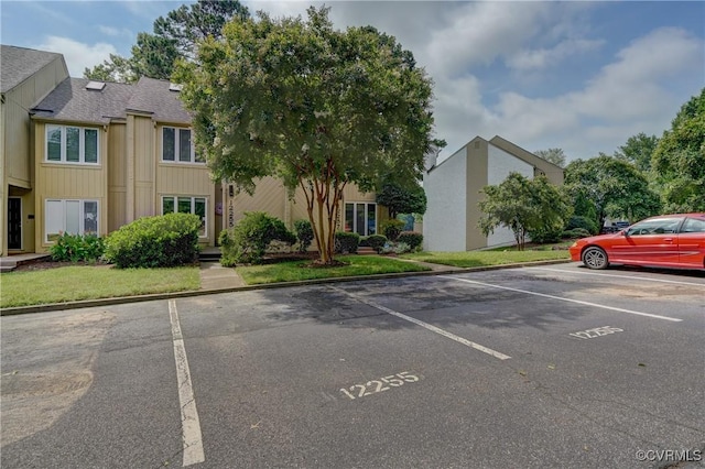12255 Shore View Dr, Henrico, VA 23233 - view of uncovered parking lot