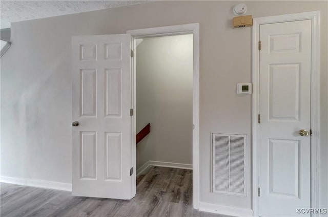 12255 Shore View Dr, Henrico, VA 23233 - hall with wood finished floors and baseboards