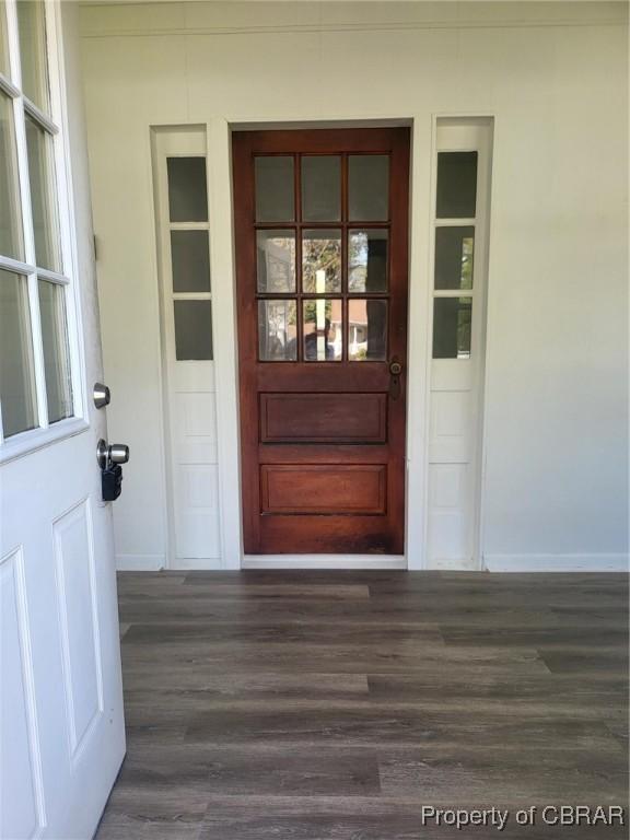 325 Hampton Roads Ave, Hampton, VA 23661 - doorway to property with stucco siding