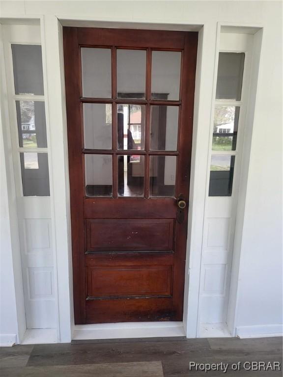 325 Hampton Roads Ave, Hampton, VA 23661 - view of entrance to property