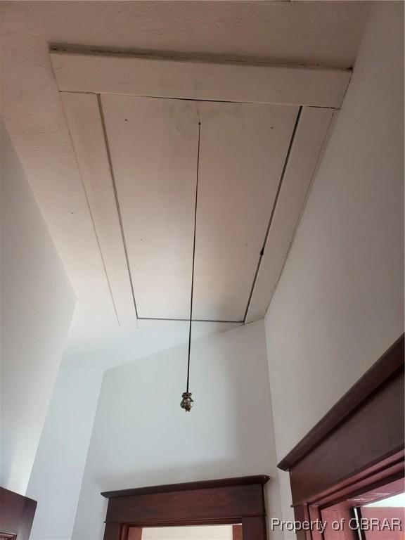 325 Hampton Roads Ave, Hampton, VA 23661 - view of interior details