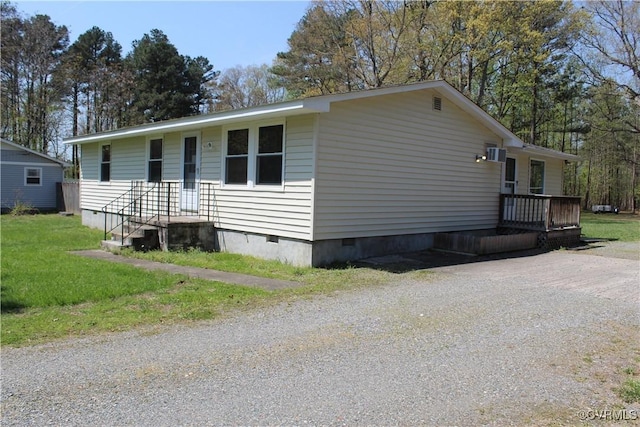 12161 Ashland Heights Rd, Ashland, VA 23005 - view of front of property with crawl space