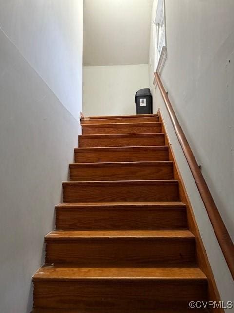 2005 Hungary Rd, Henrico, VA 23228 - view of stairs