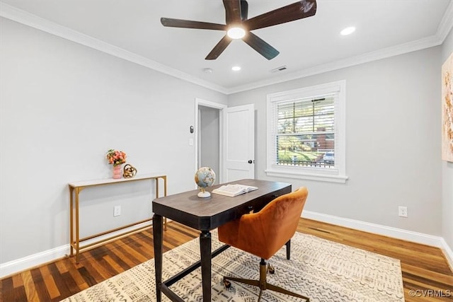 office area featuring visible vents, baseboards, recessed lighting, a ceiling fan, and wood finished floors