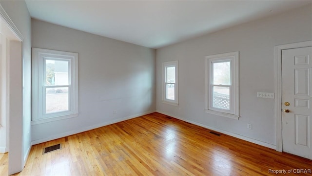 7935 Laura Ann Ln, Hayes, VA 23072 - photo 33