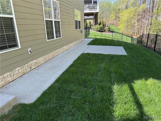 view of yard with a patio area and fence