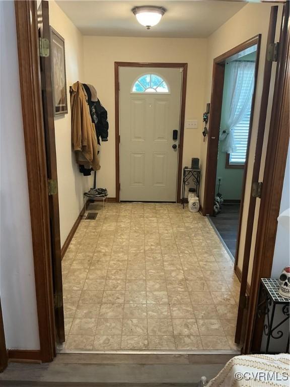 9522 Broad Meadows Rd, Glen Allen, VA 23060 - foyer entrance featuring healthy amount of natural light and baseboards