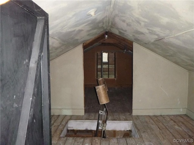 609 Nottoway Ave, Blackstone, VA 23824 - view of unfinished attic