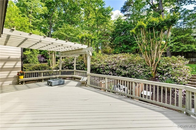 3 Welwyn Pl, Henrico, VA 23229 - deck featuring a pergola, view of wooded area, and fence