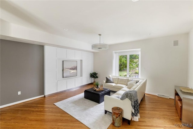3 Welwyn Pl, Henrico, VA 23229 - living area with light wood finished floors and baseboards