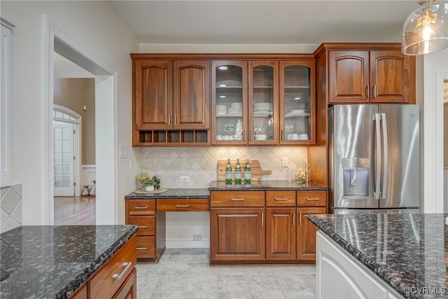 2600 Mulberry Row Rd, Midlothian, VA 23113 - bar area with stainless steel refrigerator with ice dispenser, backsplash, and decorative light fixtures