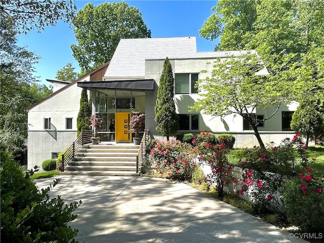view of front of property with stucco siding