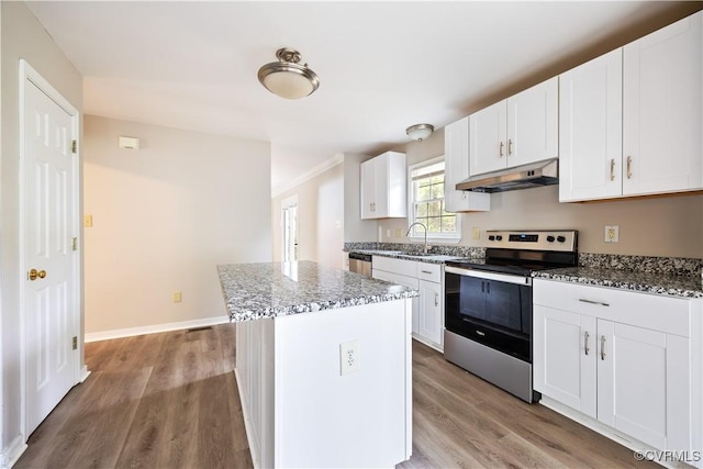 3012 Appleford Dr, Chester, VA 23831 - kitchen with a center island, a sink, light wood-type flooring, under cabinet range hood, and stainless steel appliances