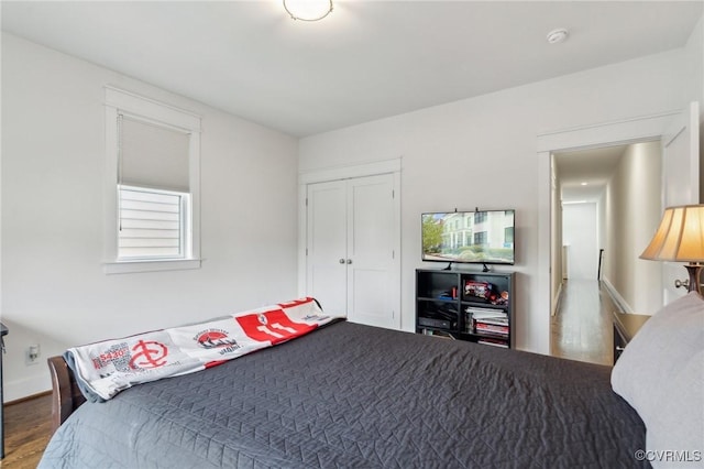 2611 Kensington Ave, Richmond, VA 23220 - bedroom with wood finished floors