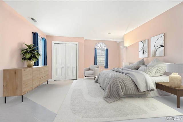 12419 Trumpington Ct, Chesterfield, VA 23838 - bedroom with a closet and visible vents