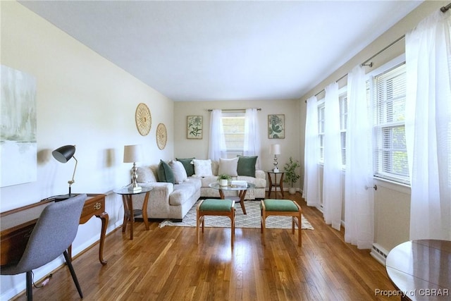 16 Lakeview Dr, Newport News, VA 23602 - living area featuring wood finished floors and a desk