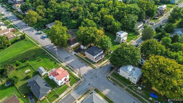 904 Wilcox St, Petersburg, VA 23803 - aerial view of property and surrounding area featuring nearby suburban area