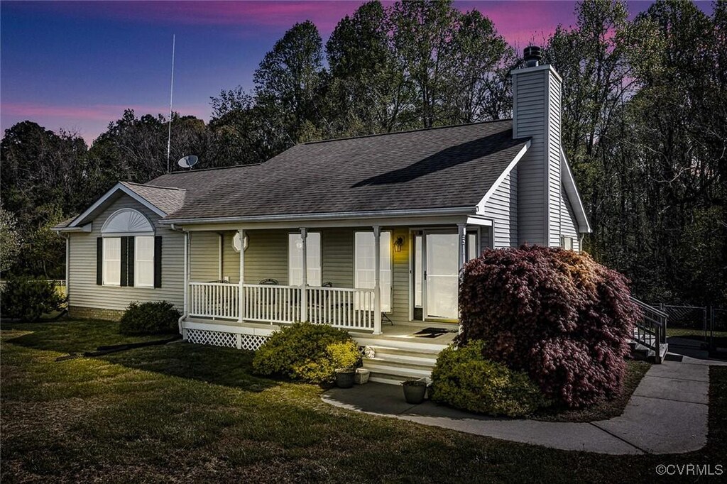 428 Fithians Ln, Hague, VA 22469 - photo 1