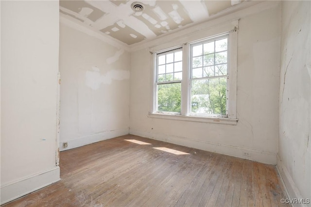 3220 Cliff Ave, Richmond, VA 23222 - empty room featuring hardwood / wood-style floors and baseboards