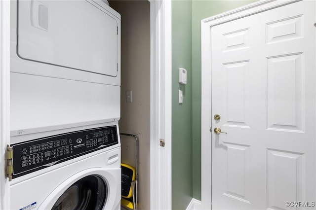 9522 Nassington Ct, Henrico, VA 23229 - laundry room featuring estacked washer and dryer