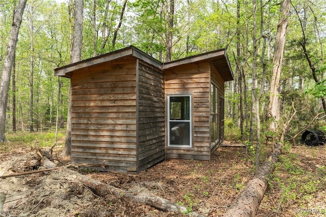 13032 Beech Creek Ln, Ashland, VA 23005 - view of outbuilding featuring a wooded view and an outdoor structure