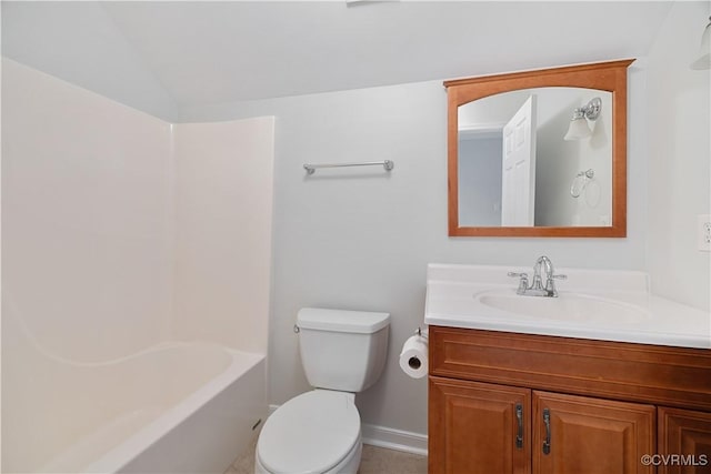 full bathroom featuring lofted ceiling, vanity, toilet, and baseboards