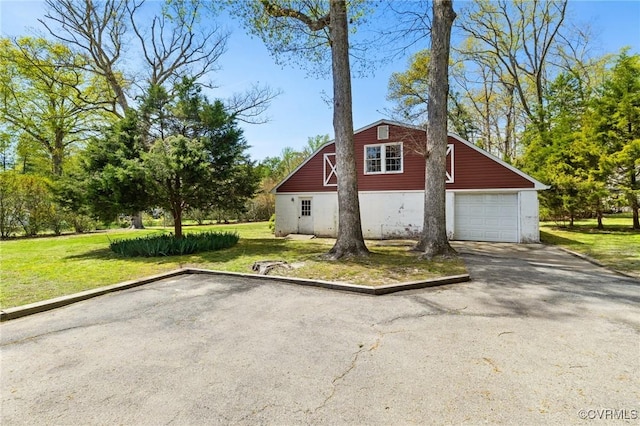 exterior space featuring driveway