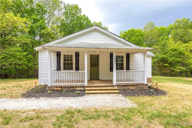 bungalow-style home featuring covered porch