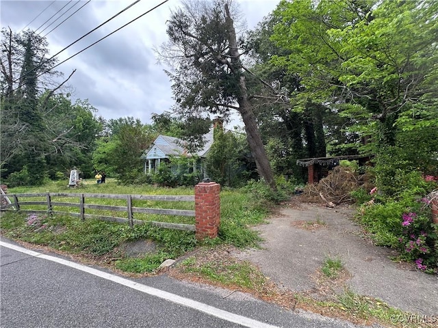 5820 Hermitage Rd, Henrico, VA 23228 - view of gate with fence