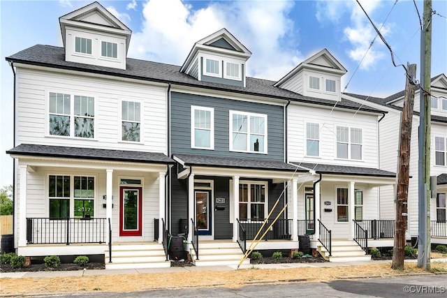 view of front of house with covered porch