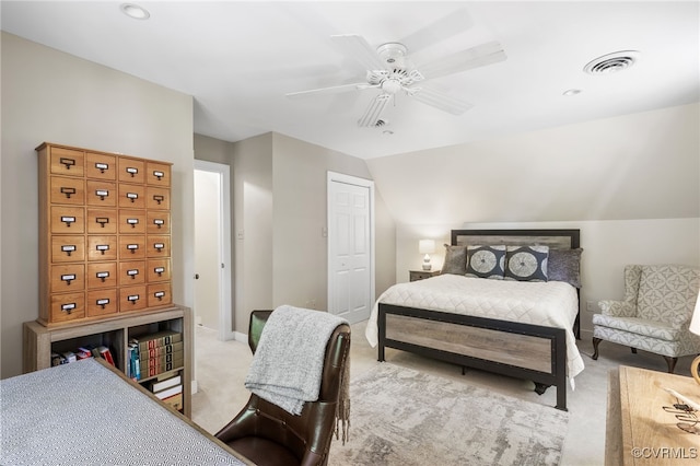 bedroom featuring a ceiling fan, light colored carpet, recessed lighting, and visible vents