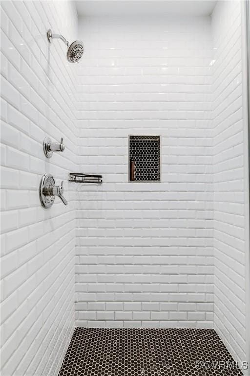 1207 N 21st St, Richmond, VA 23223 - bathroom with a tile shower