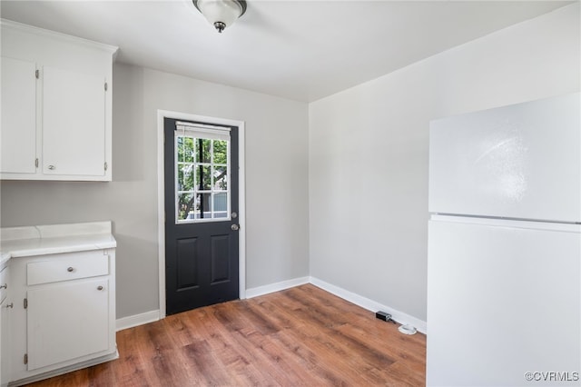 1207 Edgewood Blvd, Hopewell, VA 23860 - interior space featuring baseboards and wood finished floors