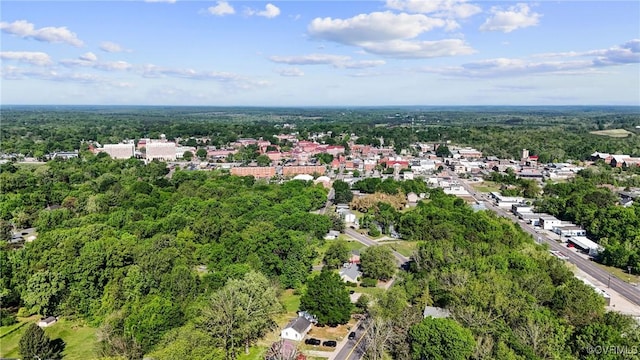 bird's eye view with a view of trees