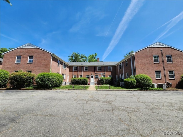 4018 Forest Hill Ave Unit U7, Richmond, VA 23225 - view of front of house with cooling unit